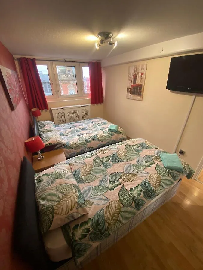 Snooze Central: Victoria Centre Apartments with Home Cooking Nottingham United Kingdom