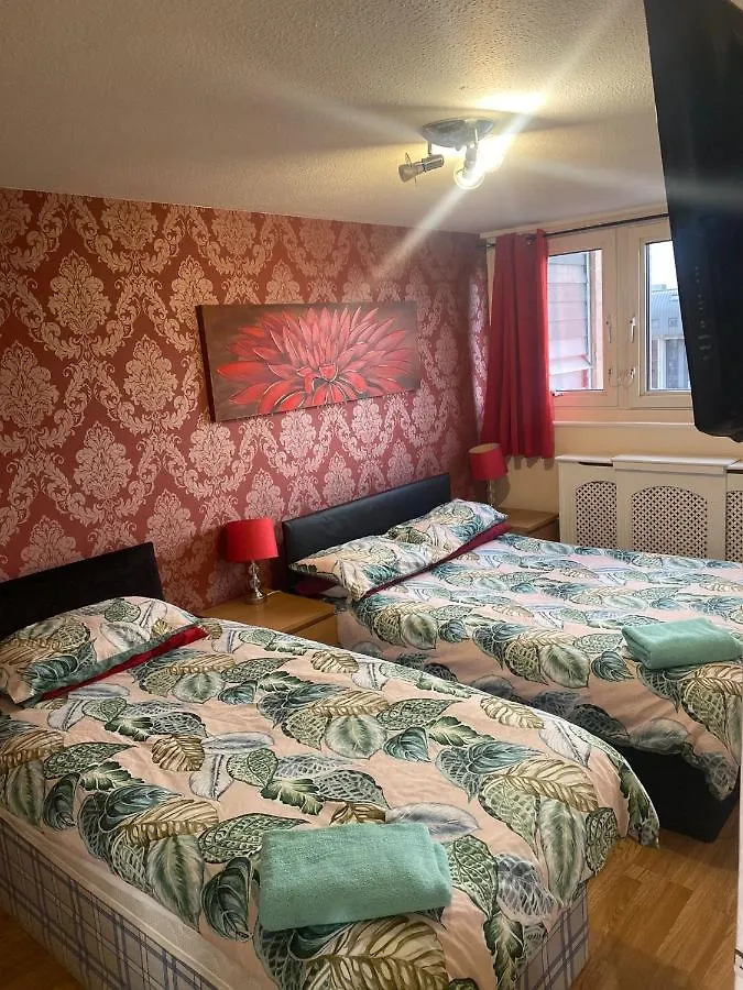 Snooze Central: Victoria Centre Apartments with Home Cooking Nottingham