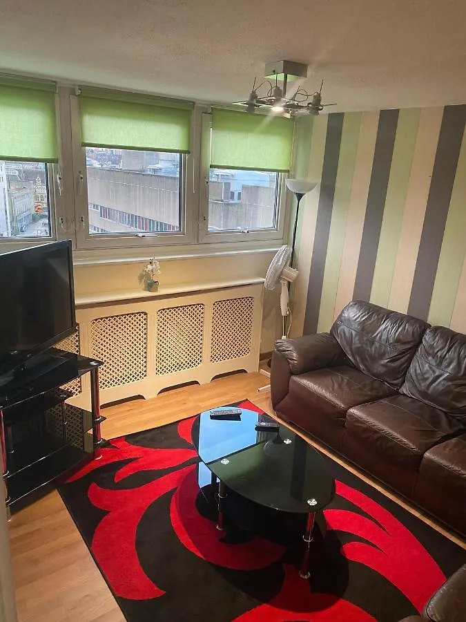 Snooze Central: Victoria Centre Apartments with Home Cooking Nottingham