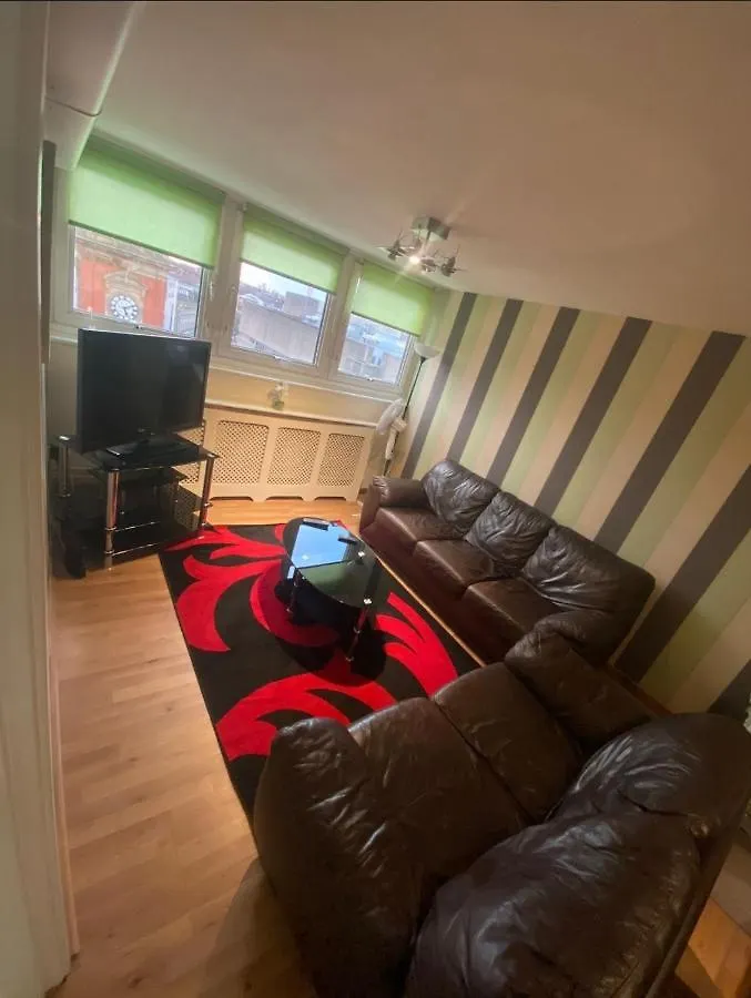 Snooze Central: Victoria Centre Apartments with Home Cooking Nottingham