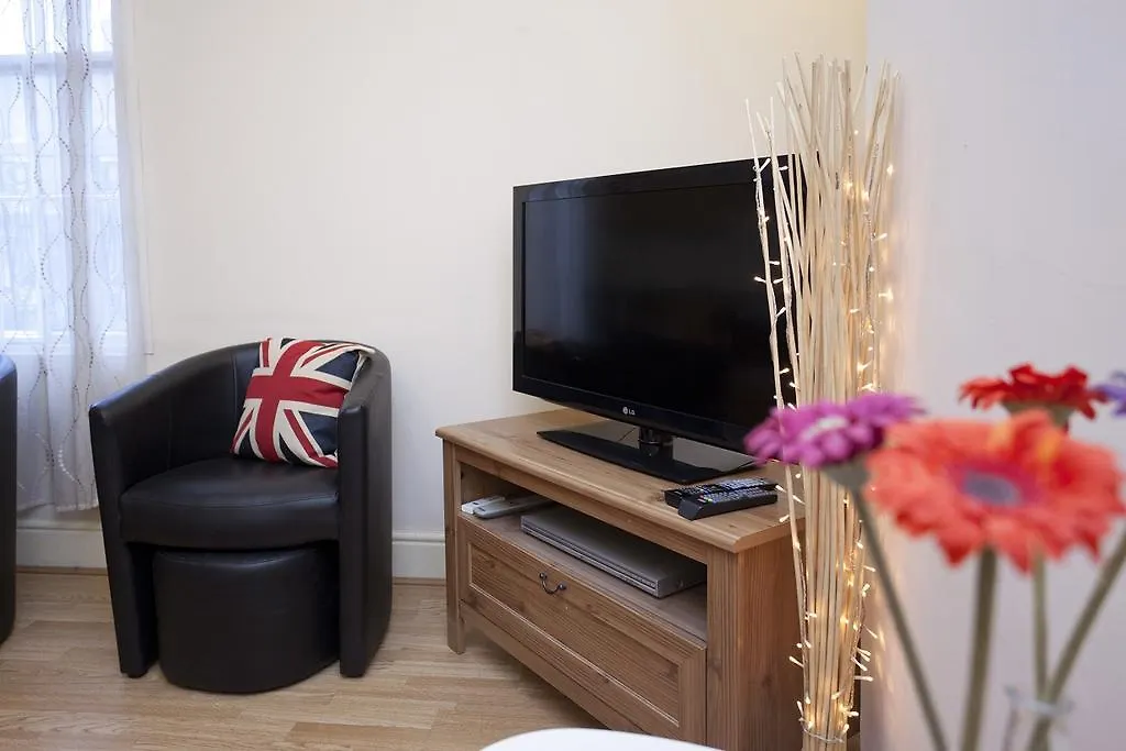 Snooze Central: Victoria Centre Apartments with Home Cooking Nottingham