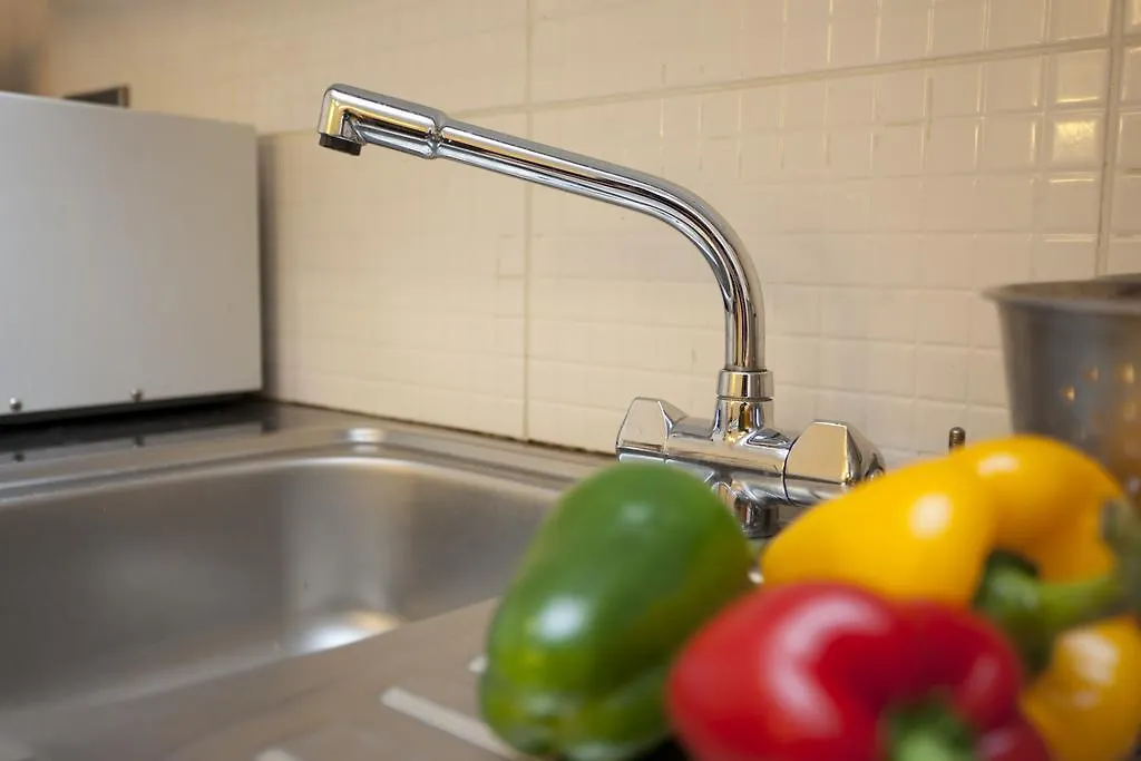 Snooze Central: Victoria Centre Apartments with Home Cooking Nottingham